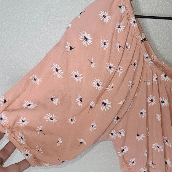 Sim & Sam Floral Top Size Large - Picture 5 of 6